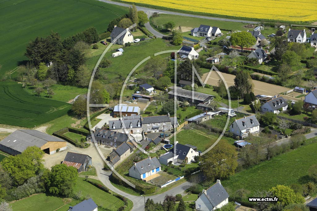 Photo arienne de Saint-Alban (la Ville Cochard)