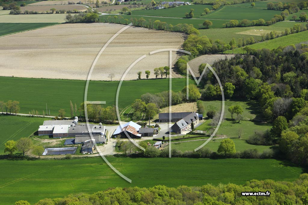 Photo arienne de Saint-Alban (la Ville Tual)