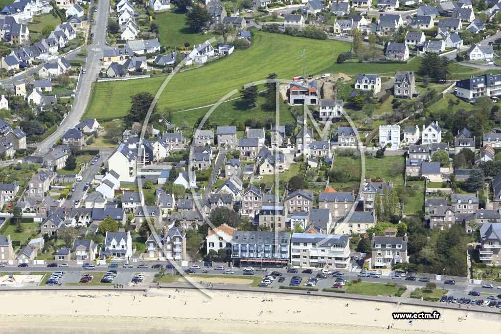 Photo arienne de Erquy (Plage du Bourg)
