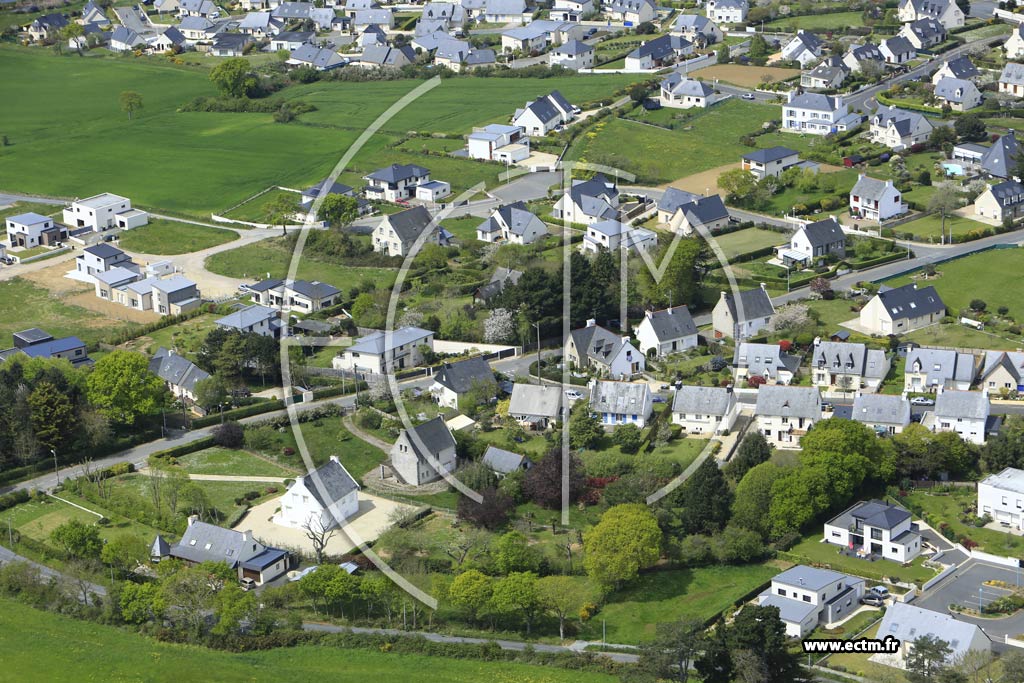 Photo arienne de Plneuf-Val-Andr (la Motte)