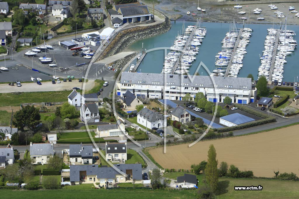 Photo arienne de Plneuf-Val-Andr (le Mrier)