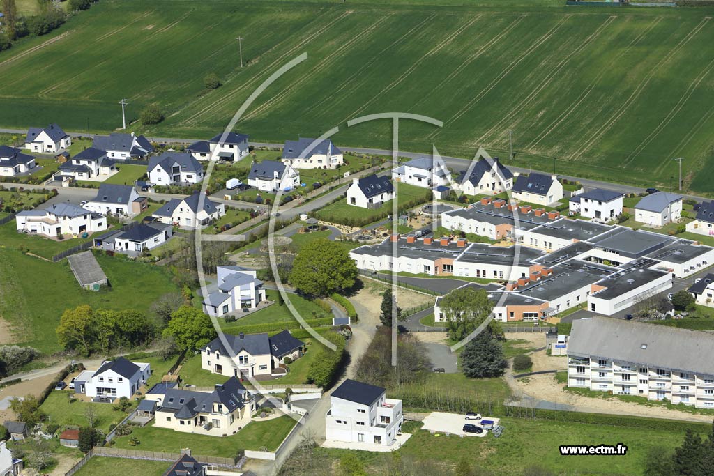 Photo arienne de Pordic (la Ville Neuve)