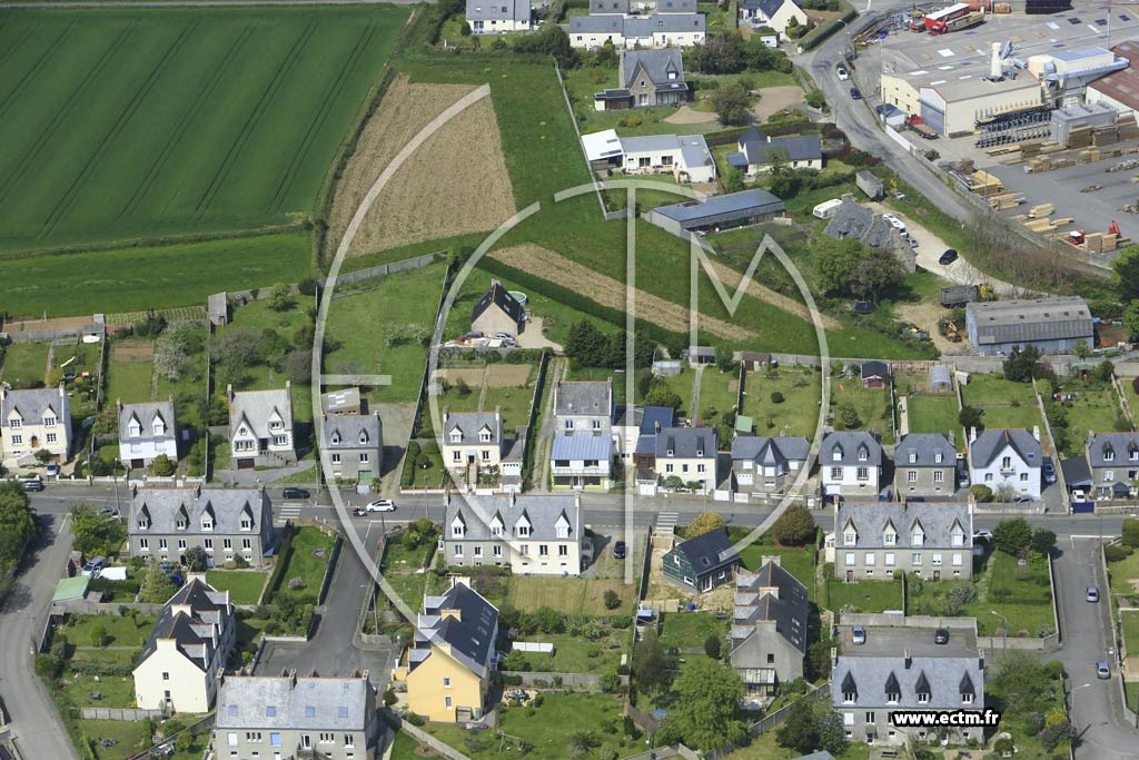 Photo arienne de Lannilis (Ouest)
