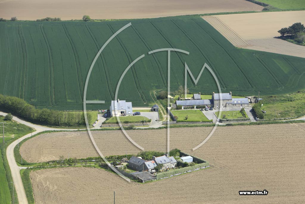 Photo arienne de Ploudalmzeau (Poulbarguet)