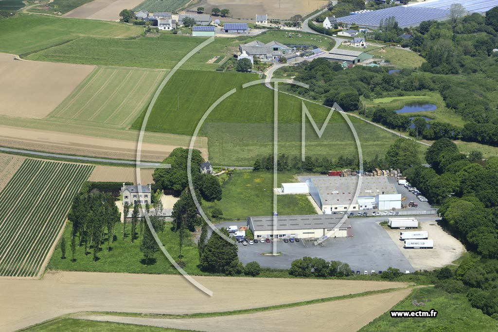 Photo arienne de Mespaul (la Garenne)