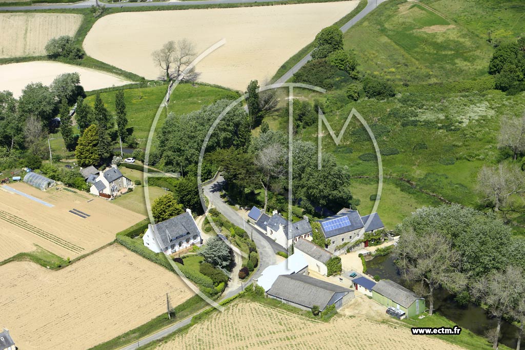 Photo arienne de Plougoulm (Moulin de Kerellec)