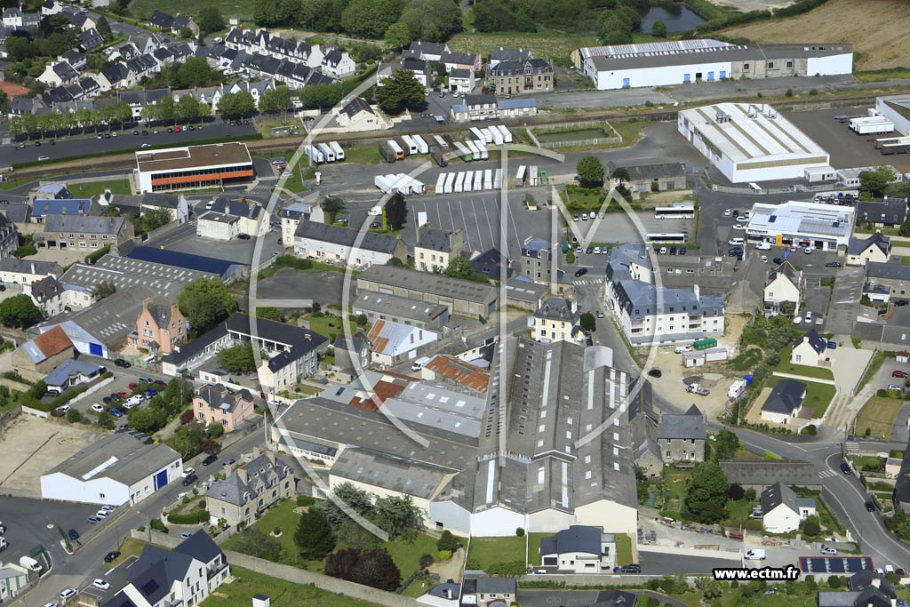 Photo arienne de Saint-Pol-de-Lon (Lanvalou)