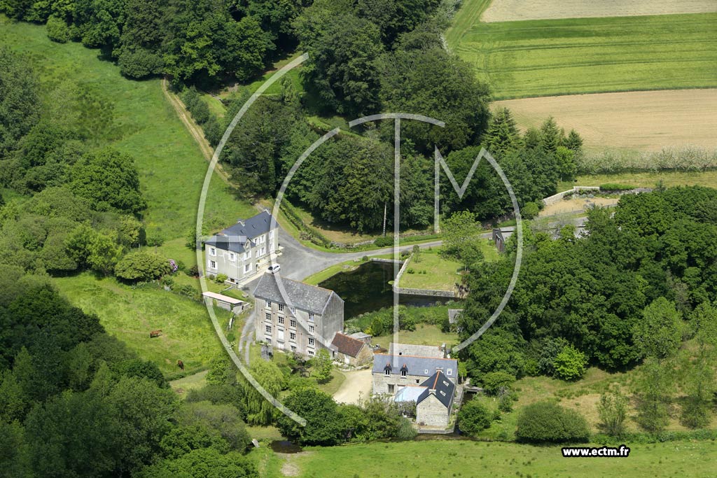 Photo arienne de Guiclan (le Moulin de Lzarazien)