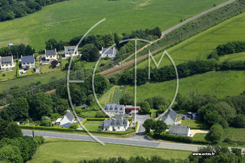 Photo arienne de Lampaul-Guimiliau (Toulcrogou)