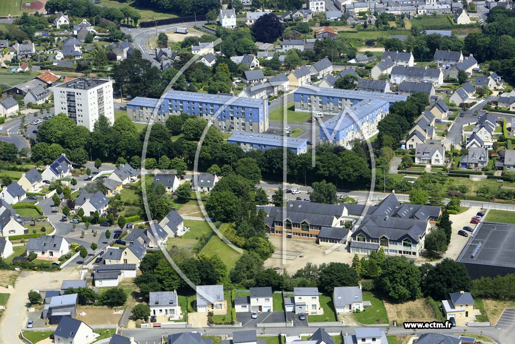 Photo arienne de Landivisiau (Kerzuguel)