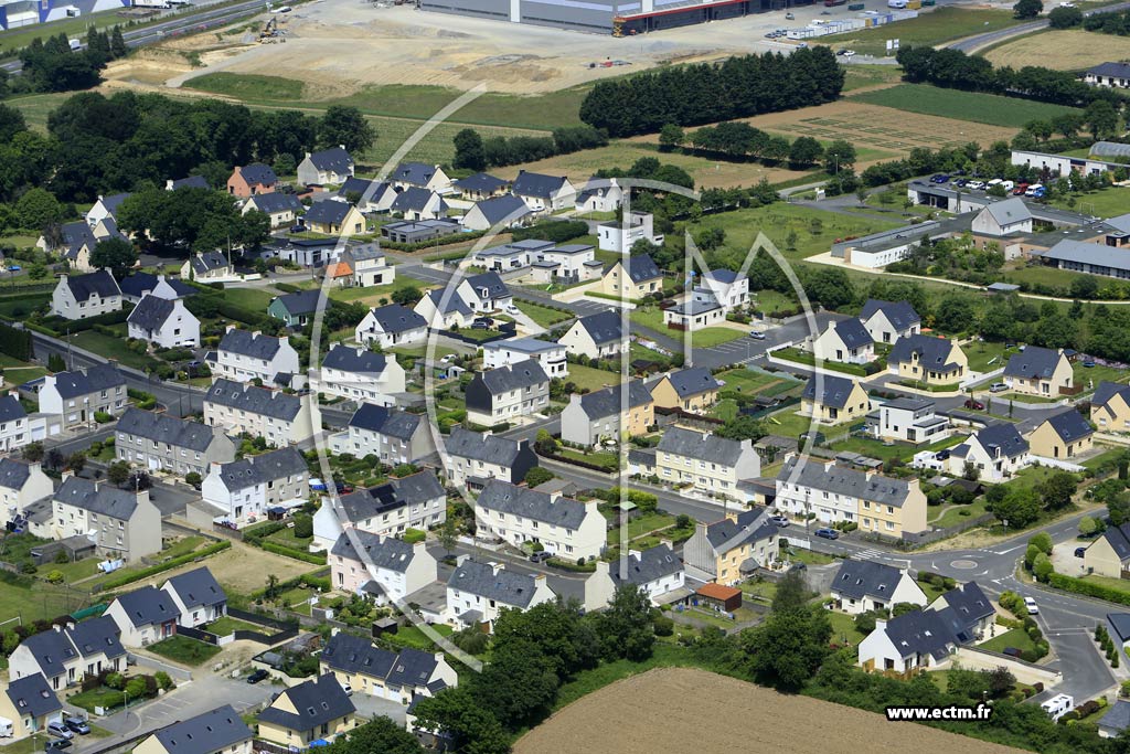 Photo arienne de Landivisiau (la Montagne)