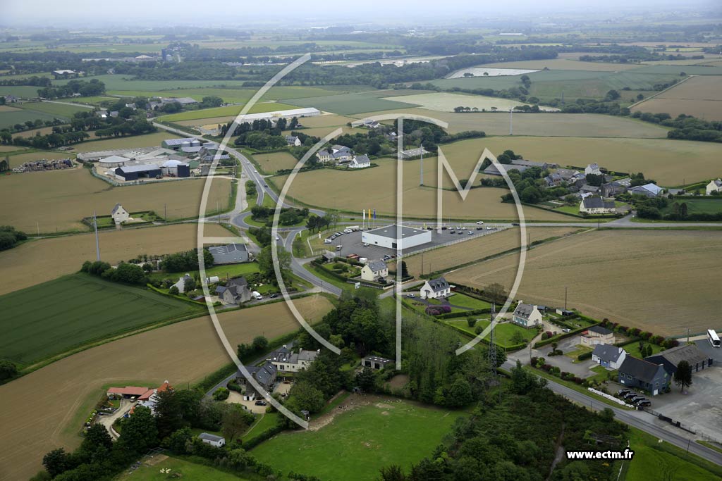 Photo arienne de Landivisiau (le Drennec Izella)