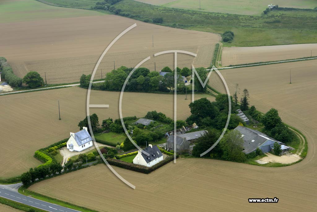Photo arienne de Ploudaniel (Kerarfranc)