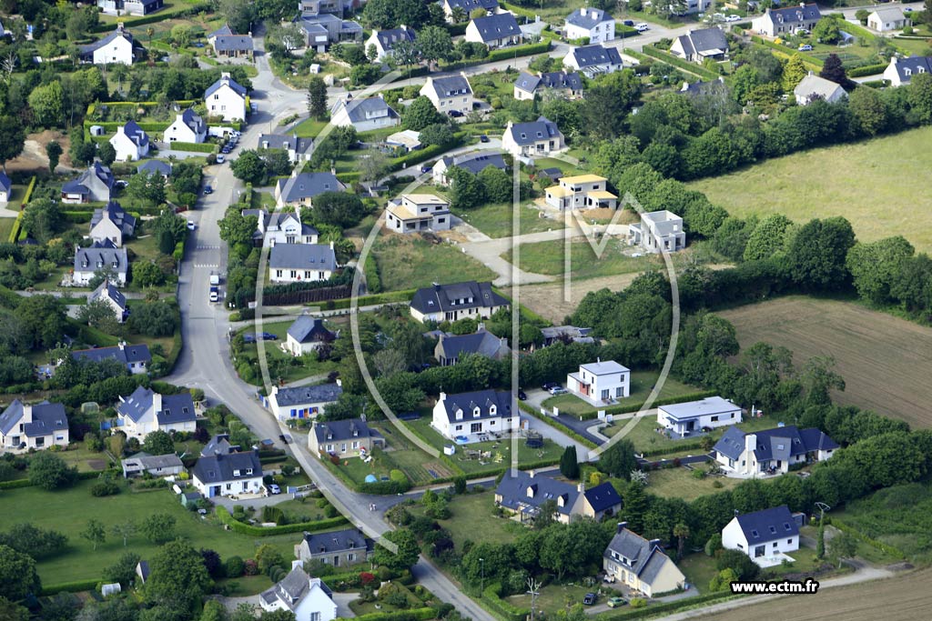 Photo arienne de Gouesnach (Mnez Bris)