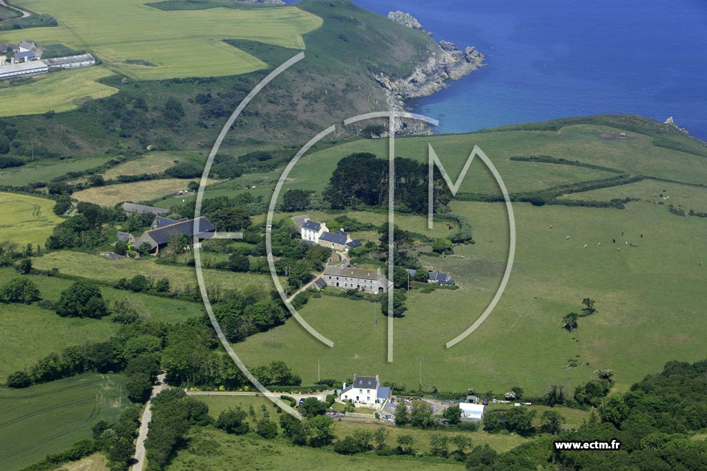 Photo arienne de Beuzec-Cap-Sizun (Lesven)