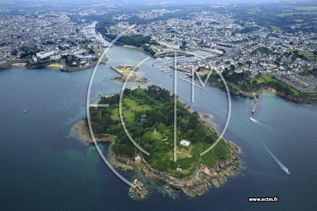 Photo arienne de Douarnenez (le Tristan)