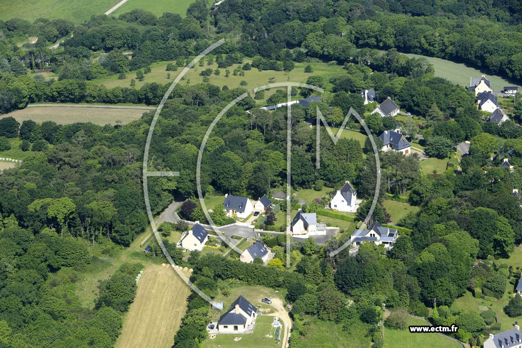 Photo arienne de Douarnenez (Kerguesten)