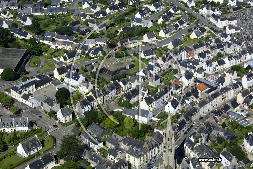Photo arienne de Douarnenez (Kerlien)