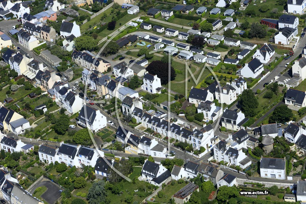 Photo arienne de Douarnenez (le Croaz Men)