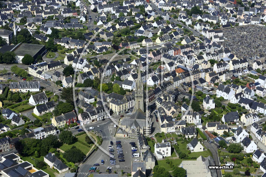 Photo arienne de Douarnenez (Ploar)