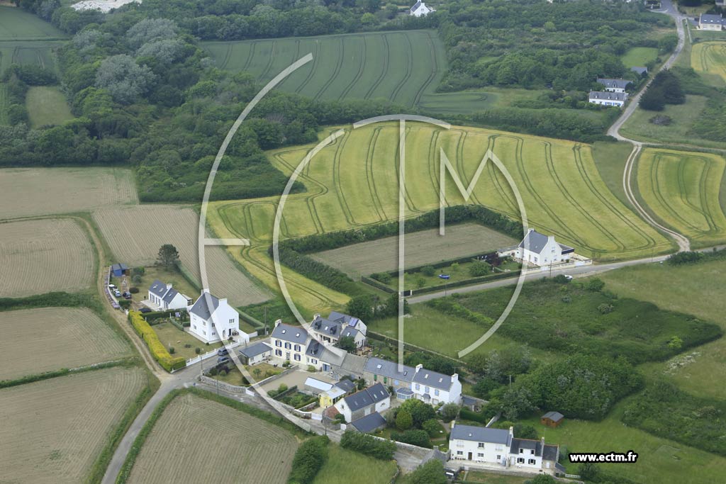 Photo arienne de Primelin (Route de Kerlouen)