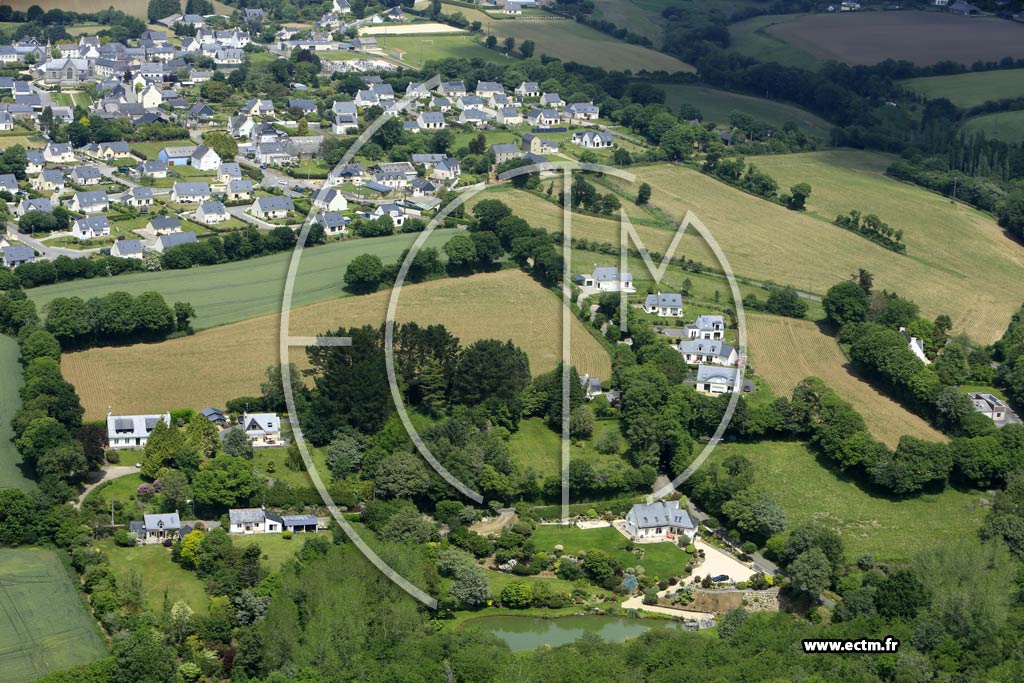 Photo arienne de Landudal (Pont Ar Hellec)