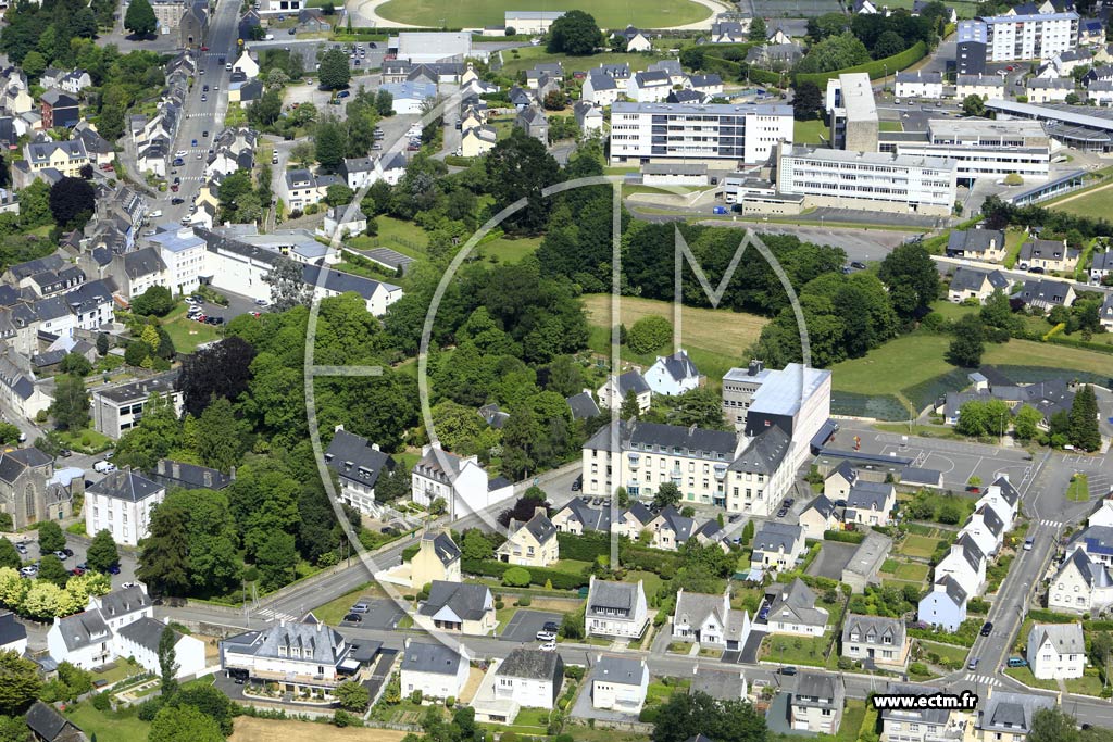 Photo arienne de Chateaulin (Cit de l'Aulne)