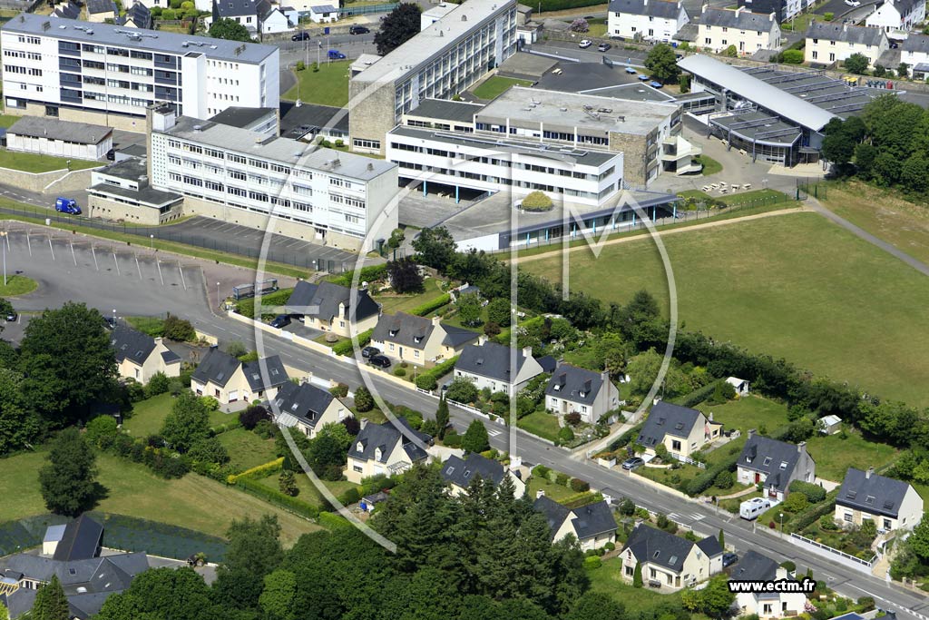 Photo arienne de Chateaulin (Cit de l'Aulne)