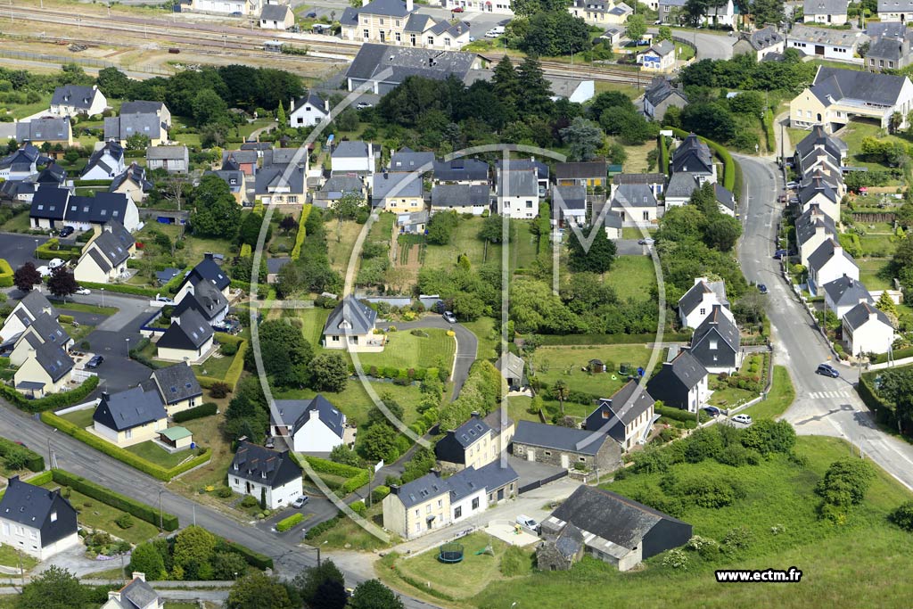 Photo arienne de Chateaulin (Pennarun)