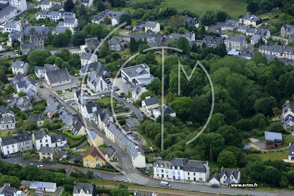 Photo arienne de Pont-de-Buis-ls-Quimerch