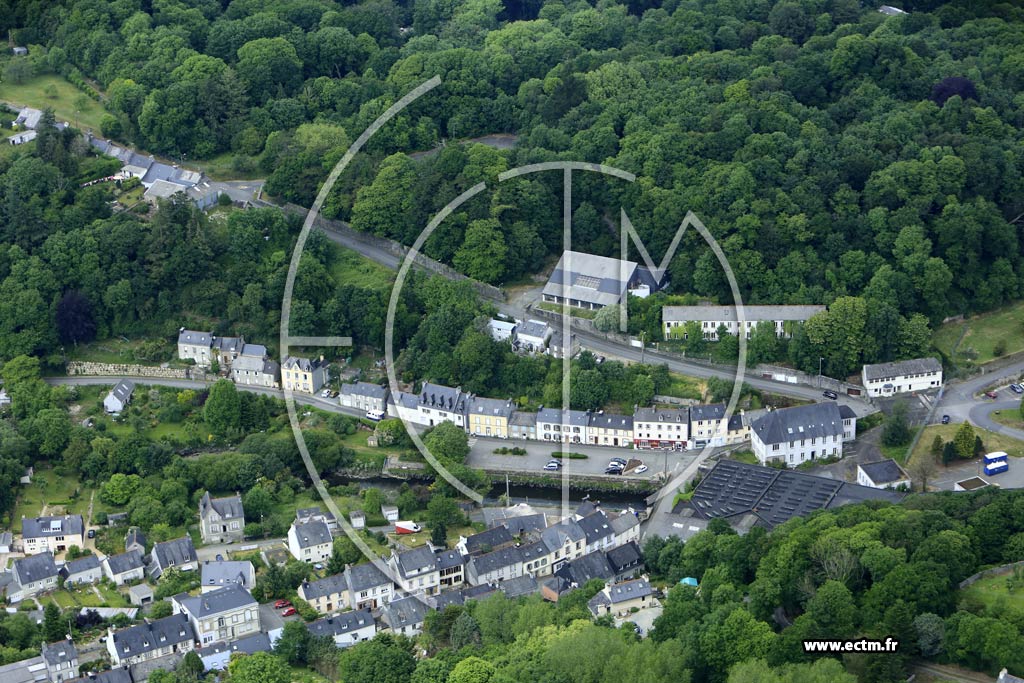 Photo arienne de Pont-de-Buis-ls-Quimerch