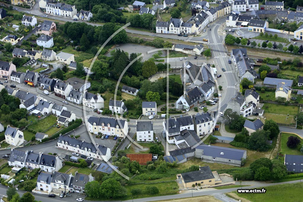 Photo arienne de Pont-de-Buis-ls-Quimerch (Logodec)