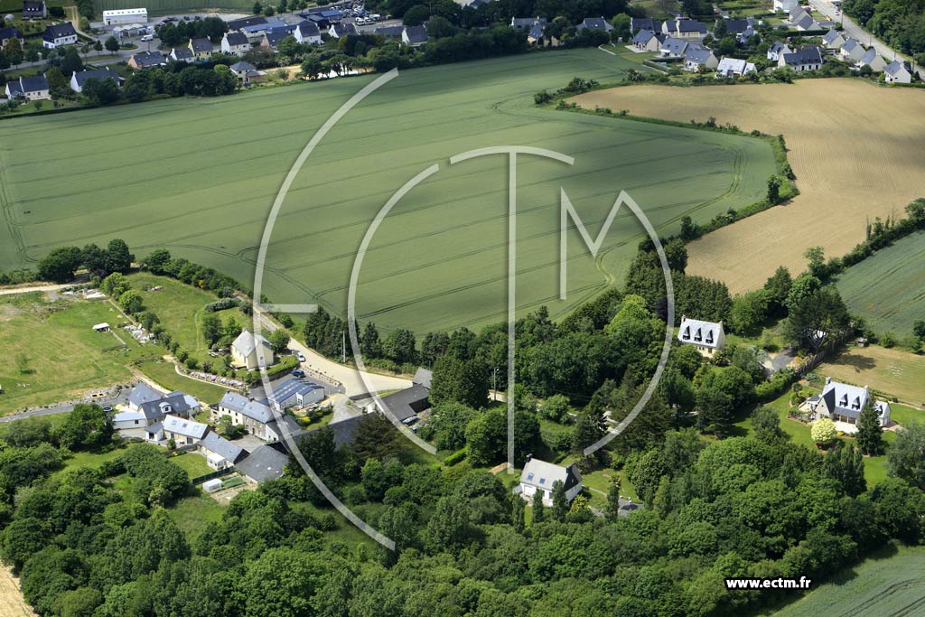 Photo arienne de Saint-Sgal (Ar Fell)