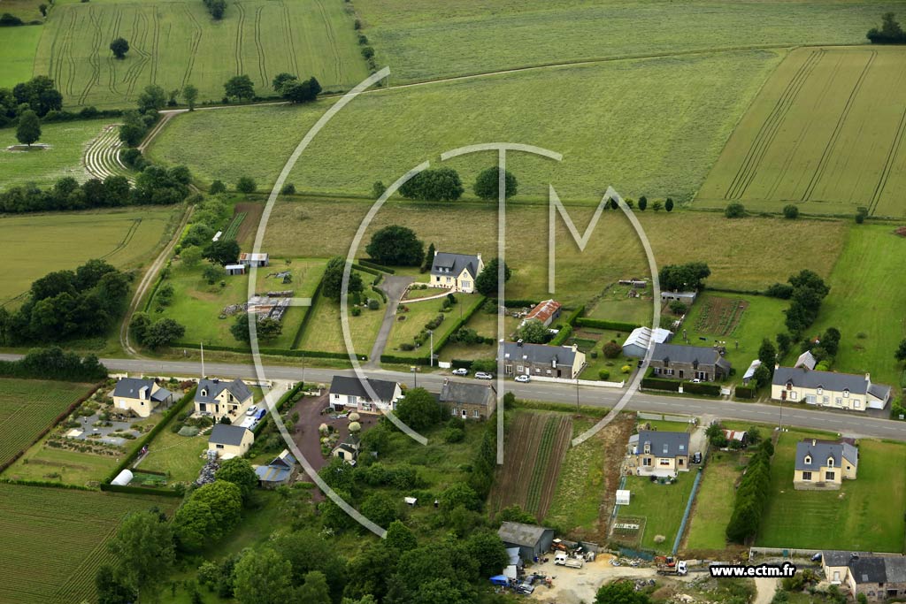 Photo arienne de Campnac (la Motte)