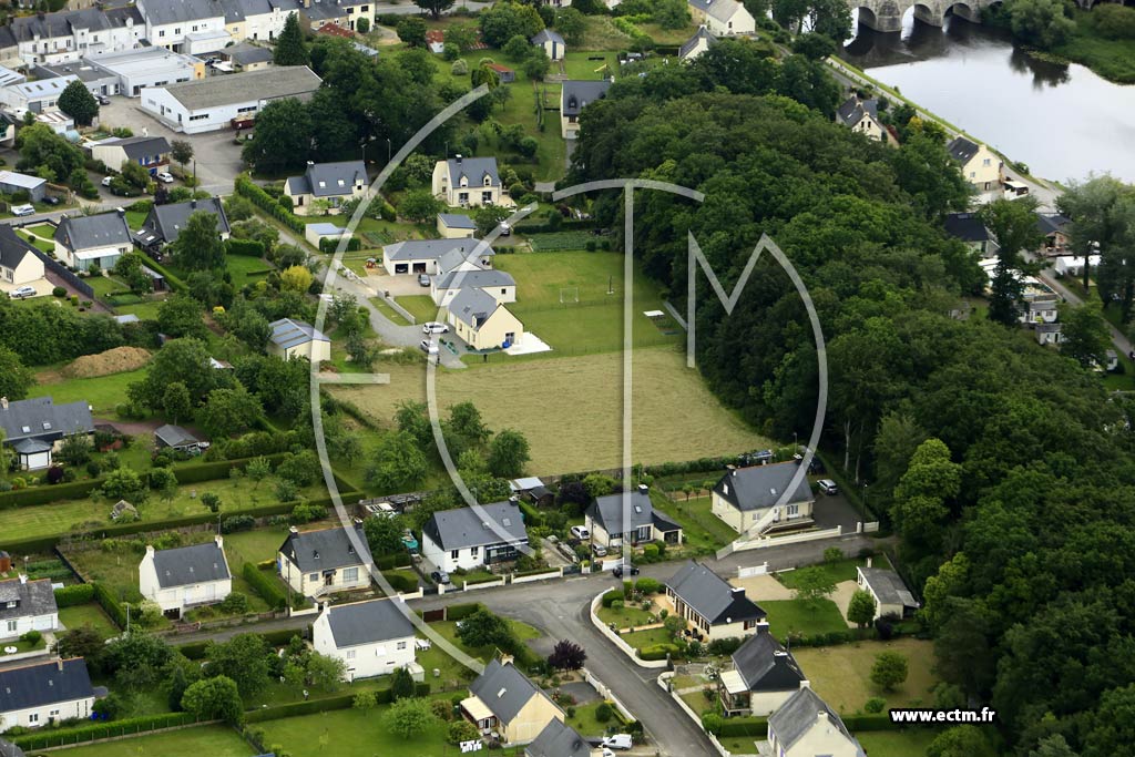 Photo arienne de Le Roc-Saint-Andr