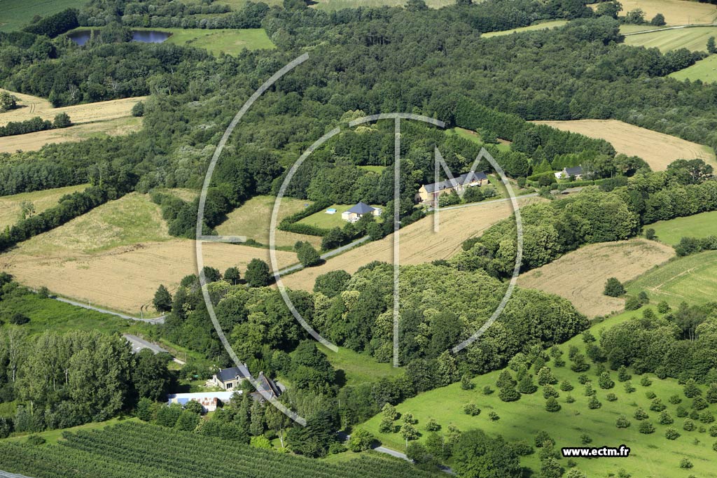 Photo arienne de Avessac (la Bourgogne)