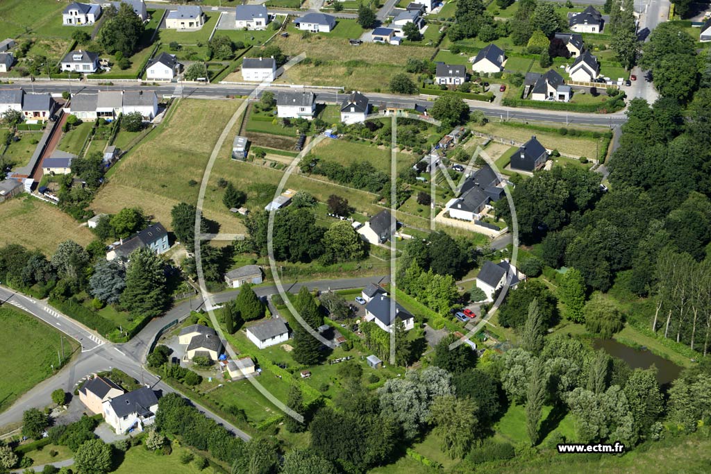 Photo arienne de Saint-Nicolas-de-Redon (Cahac)