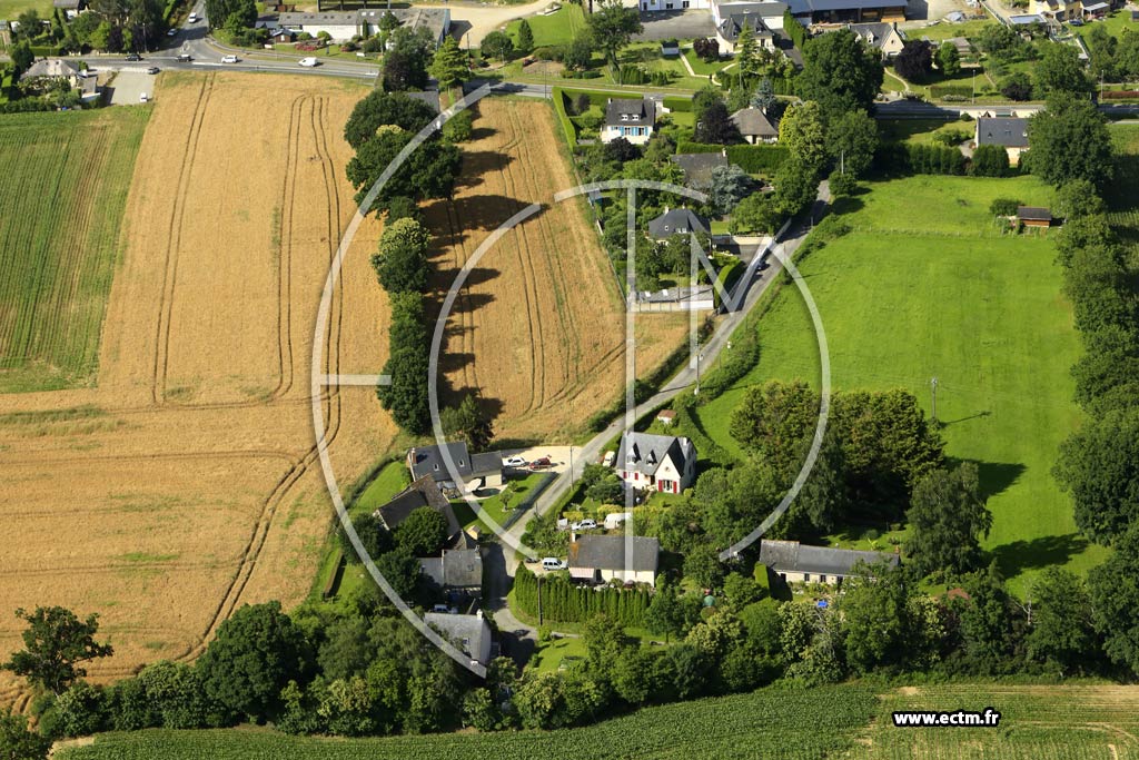 Photo arienne de Montreuil-sous-Prouse (Grard)