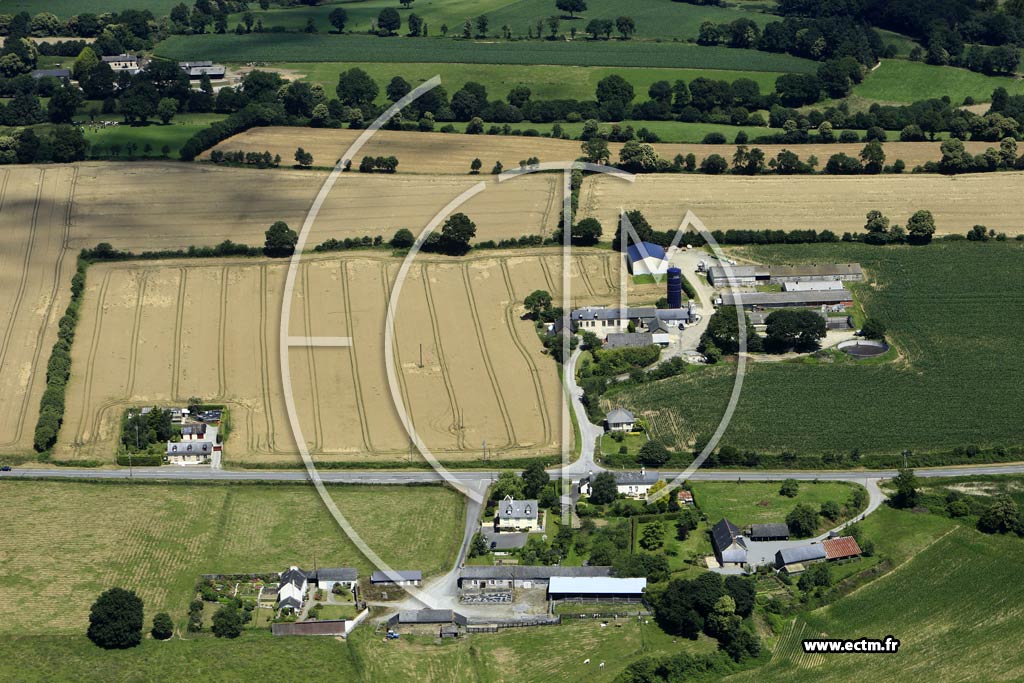 Photo arienne de Saint-Jean-sur-Vilaine (la Bertoisire - la Miottrie)