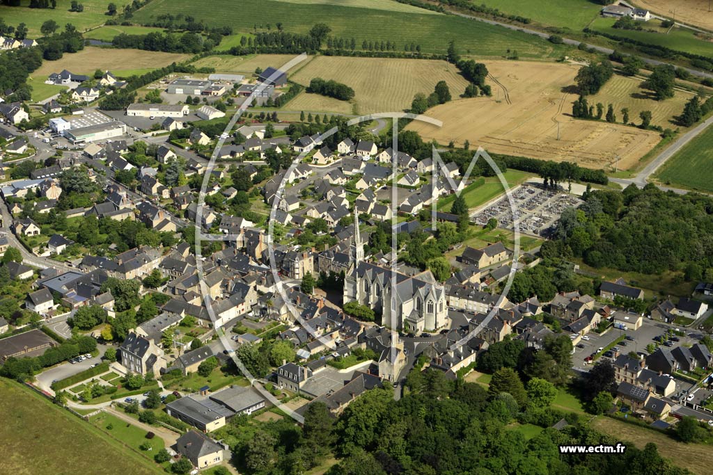 Photo arienne de Bourg-des-Comptes