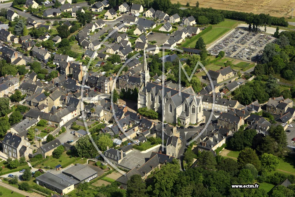 Photo arienne de Bourg-des-Comptes