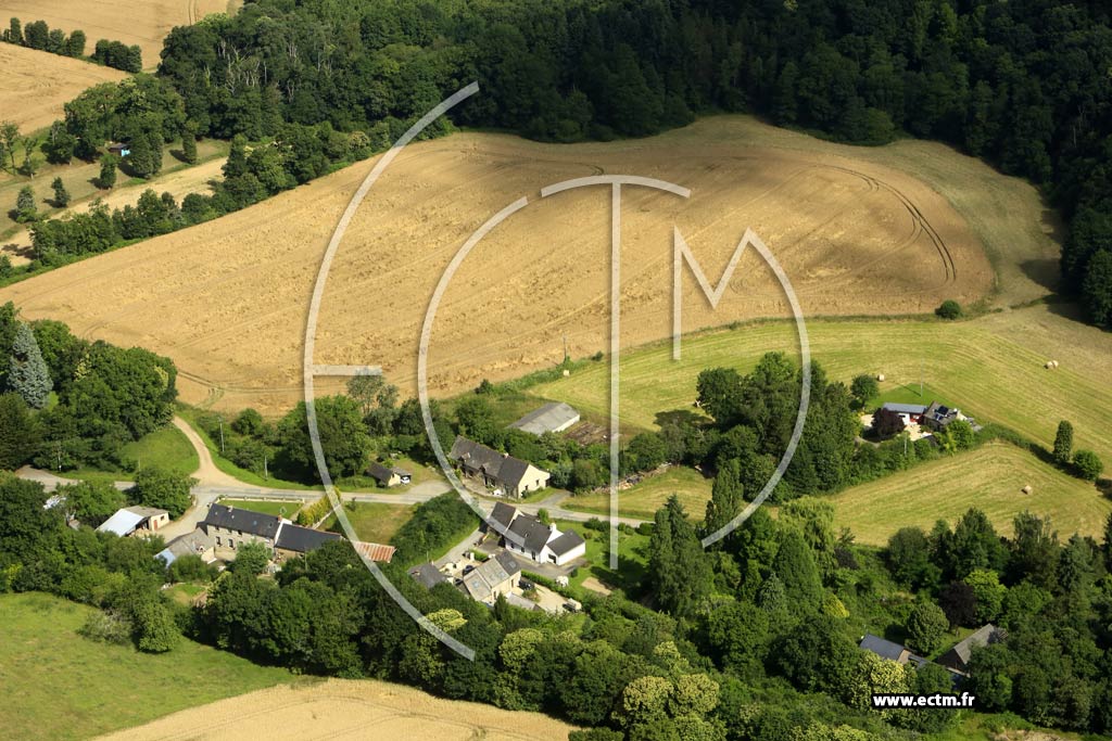 Photo arienne de Bourg-des-Comptes (la Martinire)