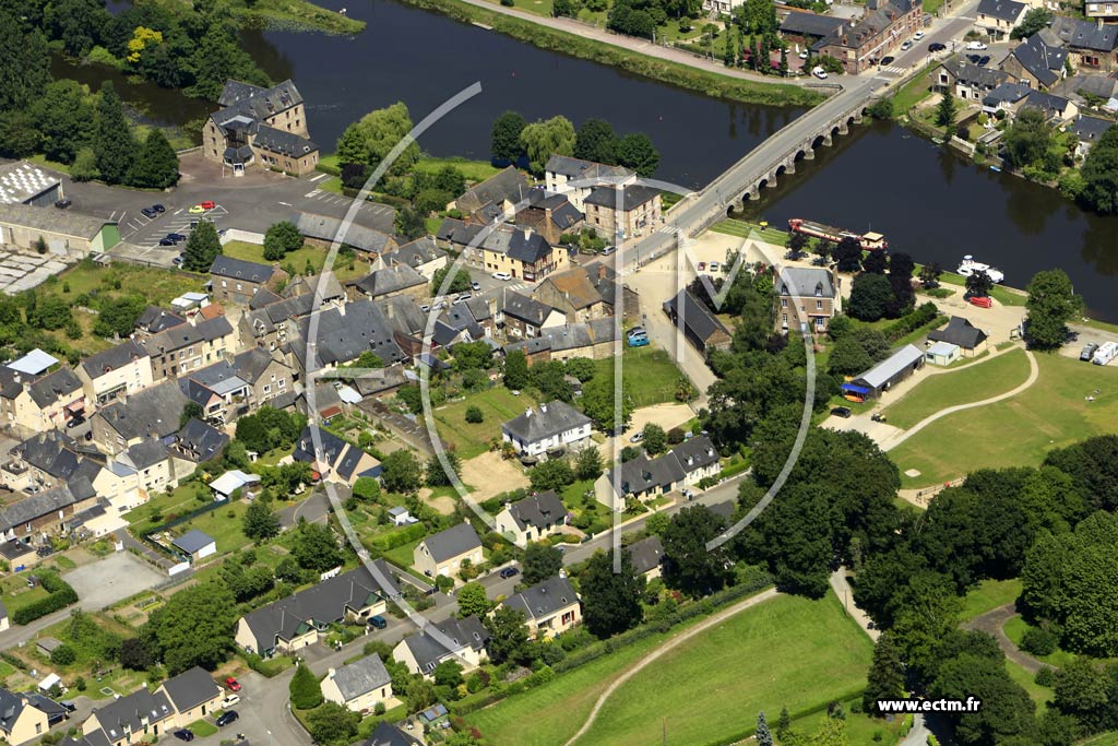 Photo arienne de Guichen (le Pont Ran)