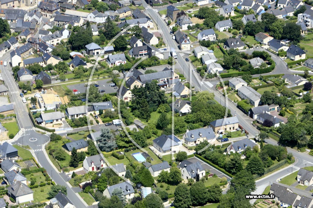 Photo arienne de Bral-sous-Montfort