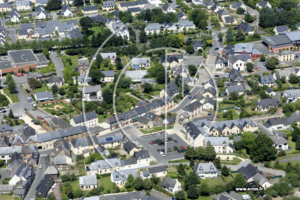 Photo arienne de Bral-sous-Montfort (Centre)