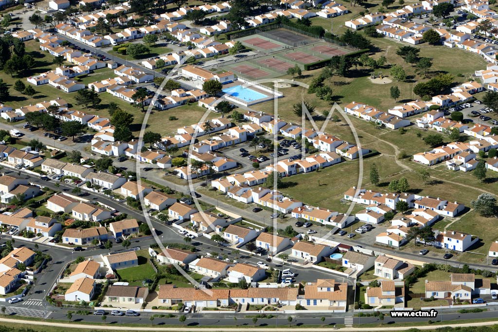 Photo arienne de Bretignolles-sur-Mer (les Fermes Marines)