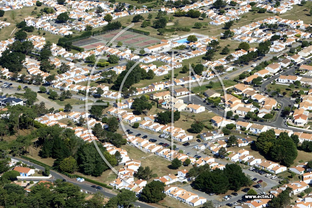 Photo arienne de Bretignolles-sur-Mer (les Fermes Marines)