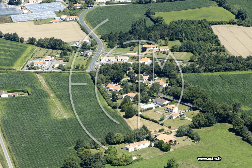 Photo arienne de Commequiers (les Mossardires)