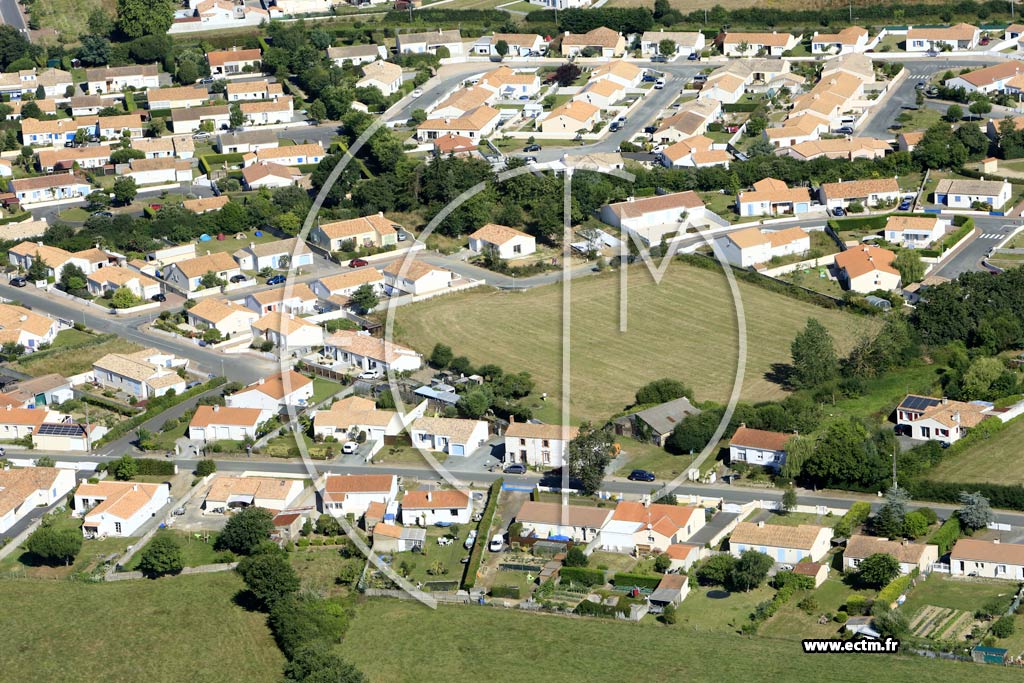 Photo arienne de L'Aiguillon-sur-Vie