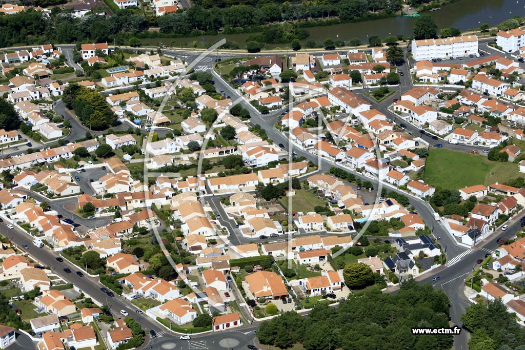 Photo arienne de Saint-Gilles-Croix-de-Vie (la Barre)